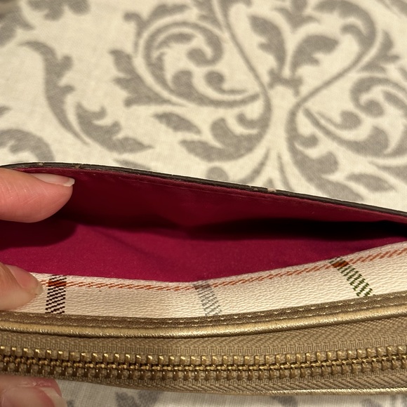 Gorgeous Coach Cream & Multicolor Tote WITH Matching Wallet - Picture 8 of 10